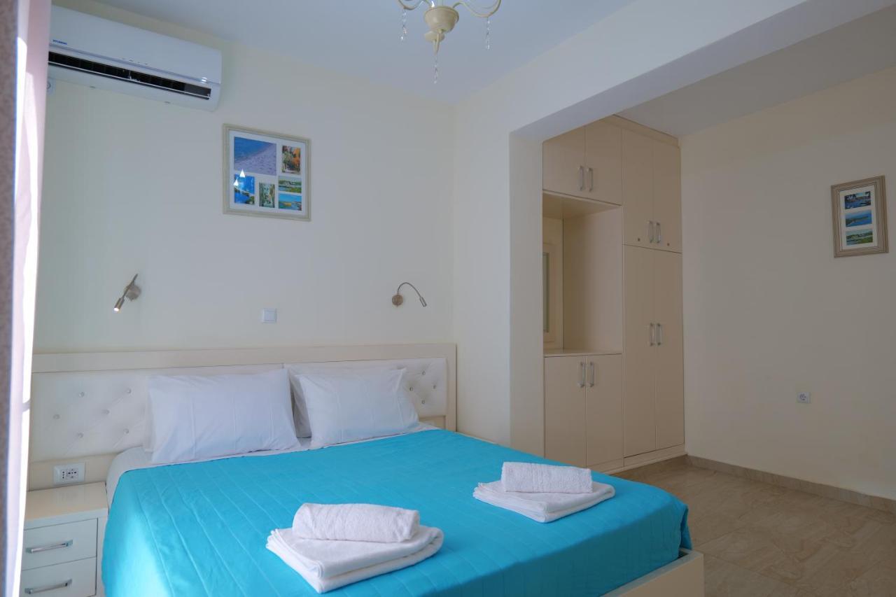 Sunny Holiday Sarandë Exterior foto