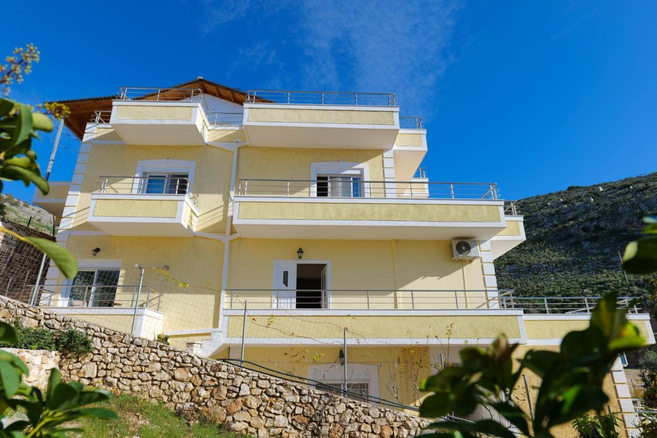 Sunny Holiday Sarandë Exterior foto