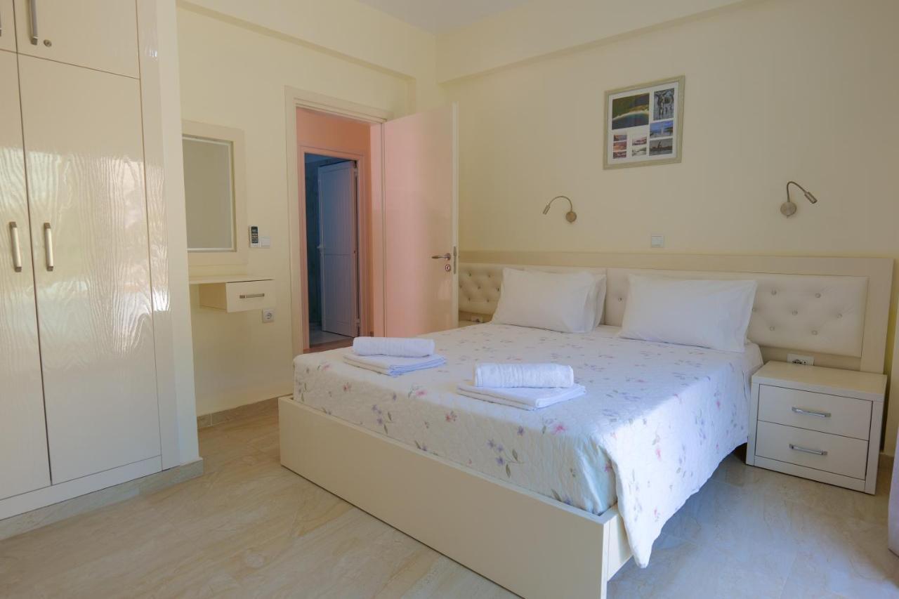 Sunny Holiday Sarandë Exterior foto